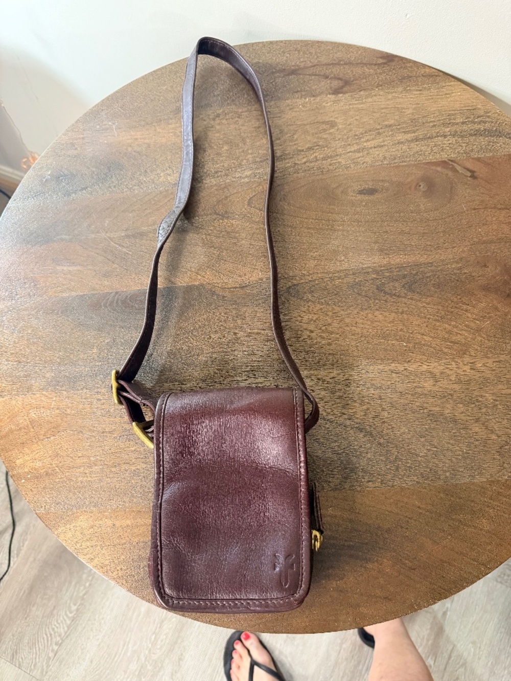 Vintage Frye Crossbody in Burgandy
